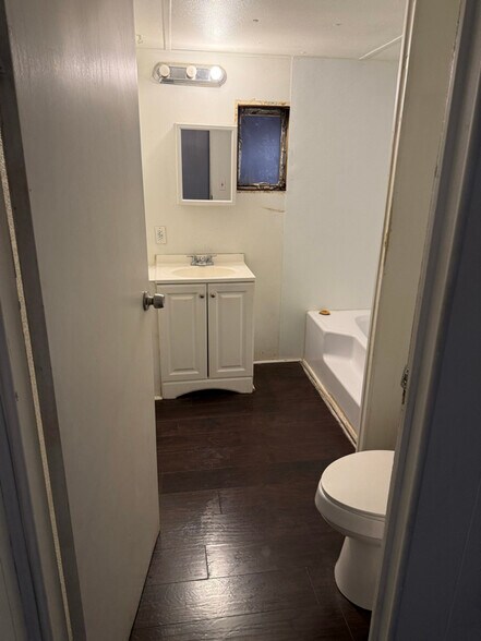 Building Photo - 8425 E County Rd 7300