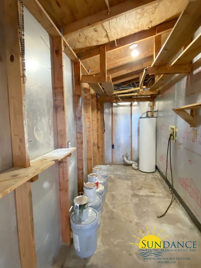 Building Photo - Great 2 Bedroom Unit in Fort Walton Beach