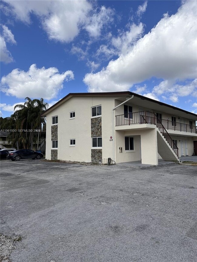 Building Photo - 6591 SW 46th St