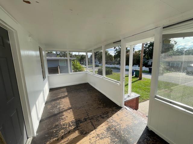 Building Photo - 6917 N Lynn Ave