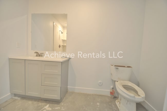 Building Photo - Westfield Lofts - Bay 1