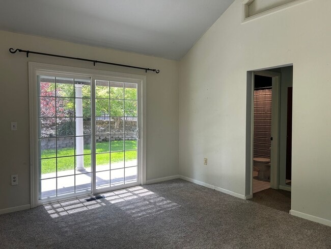 Building Photo - NEW LISTING In Desirable N. Richland Neigh...