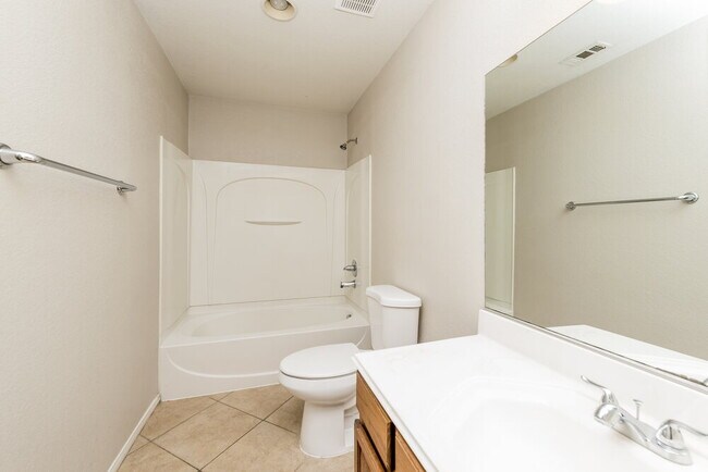 Building Photo - 325 Colorful Rain Ave