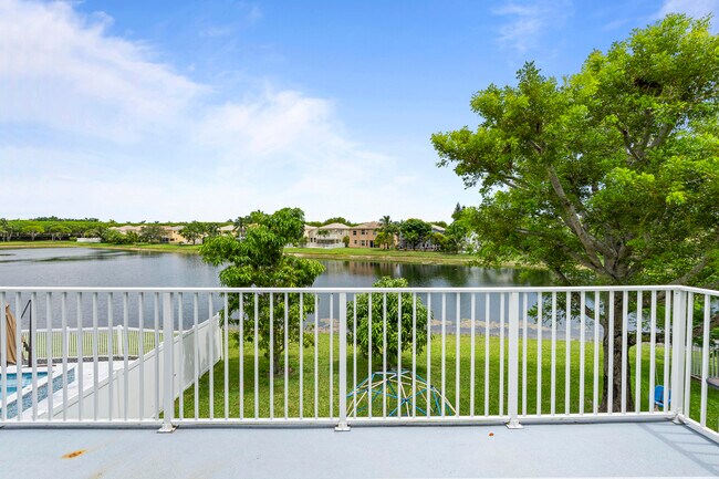 Building Photo - 2253 Balsan Way