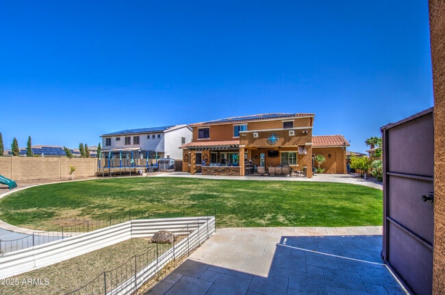 Building Photo - 3016 N Glenview