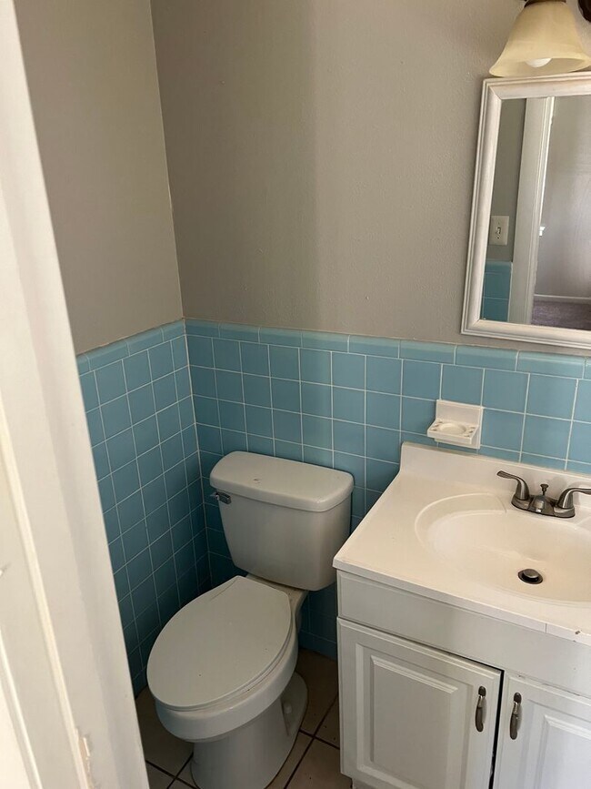 Building Photo - Southern Hills!