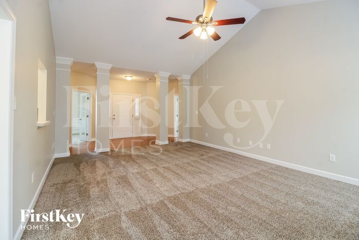 Building Photo - 4309 Southern Oak Dr