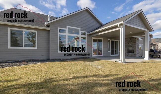 Building Photo - 5022 S Hillcrest Ln