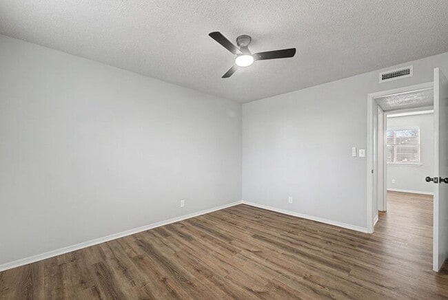 Building Photo - 205A Jefferson St