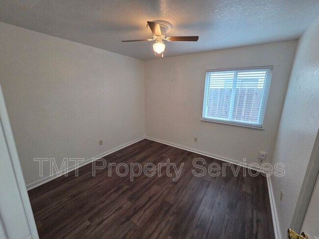 Building Photo - 2234 Wall St