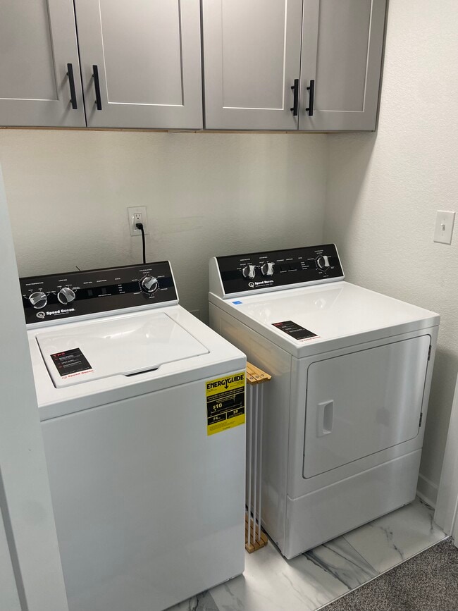 Building Photo - Sober Living Recovery House for men in New...