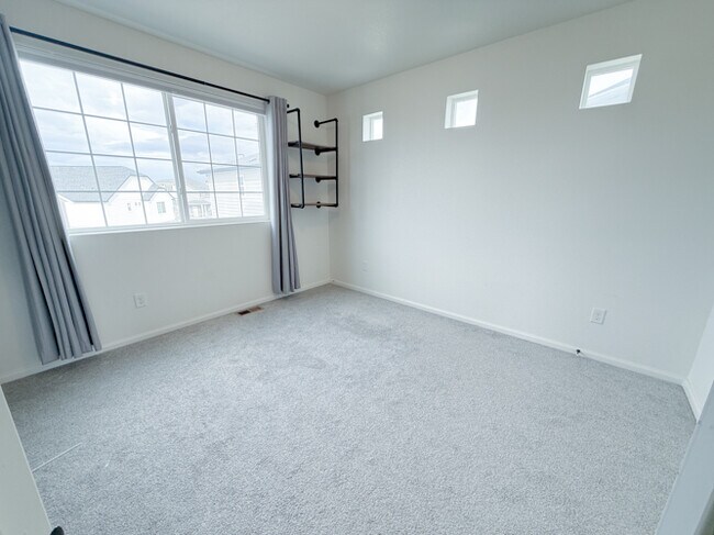 Building Photo - 4441 N Quatar Ct