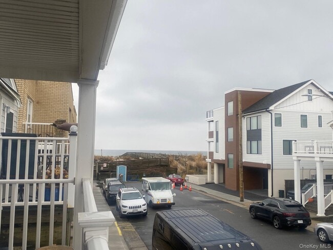 Building Photo - 18 Tennessee Ave