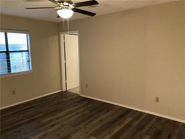 Building Photo - 2104 Conestoga Trail