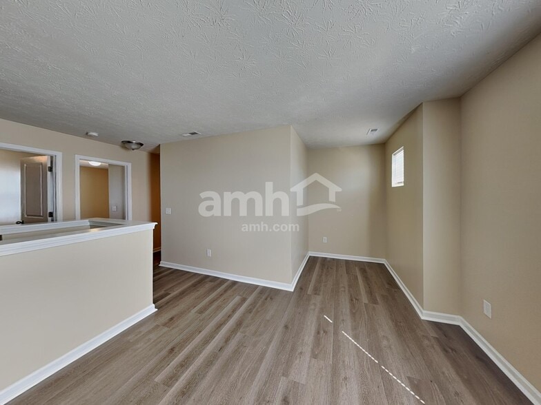 Building Photo - 2266 Boneset Dr