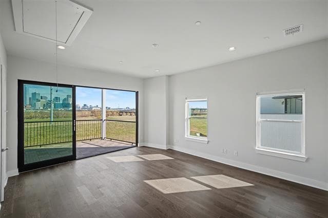 Building Photo - 381 E Greenbriar Ln