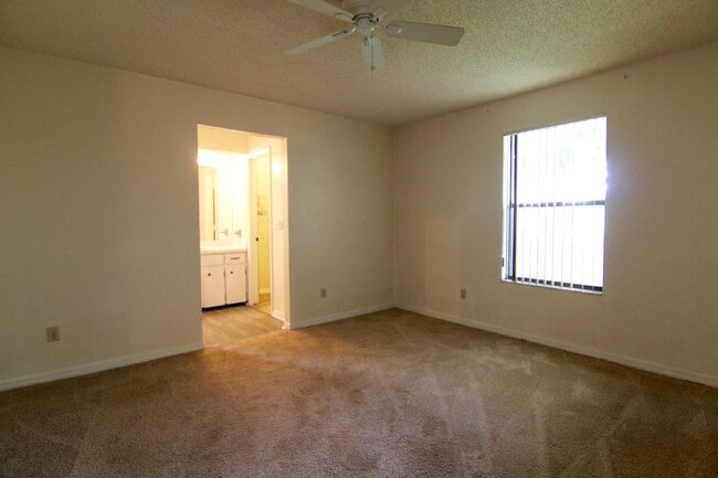 Building Photo - Home available now!
