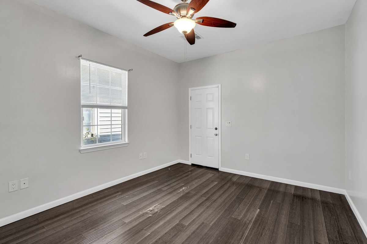 Building Photo - 3025 Burdette St