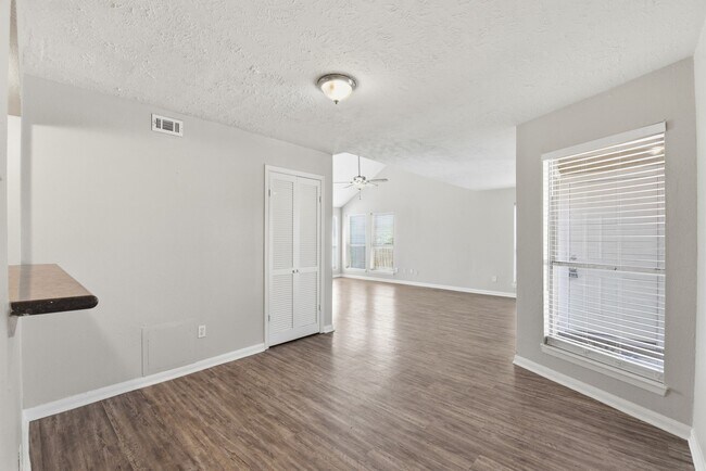 Building Photo - 3643 Storm Creek Dr