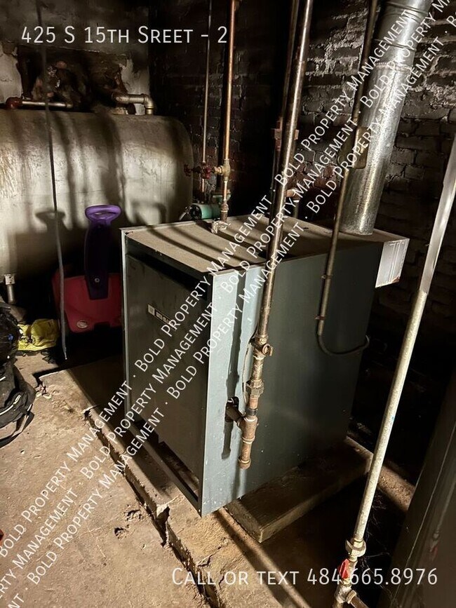 Building Photo - 425 S 15th St