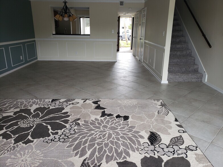 Building Photo - 7859 La Sierra Ct