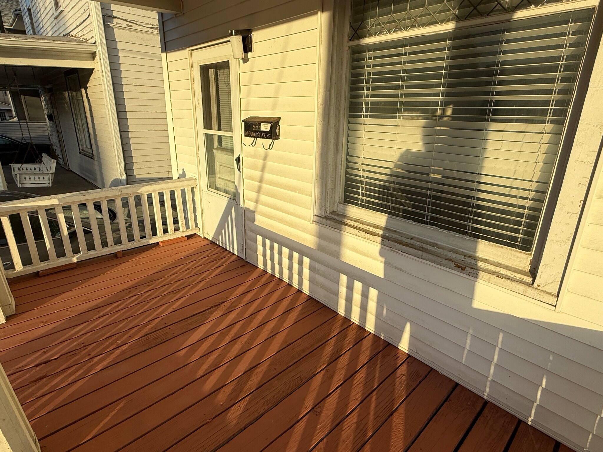 Building Photo - 222 N Dubuque St