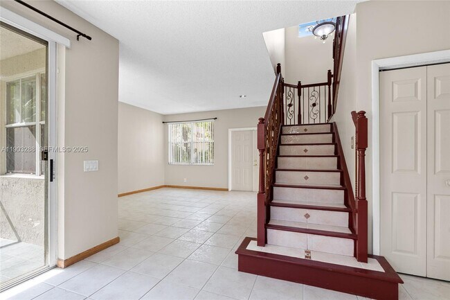 Building Photo - 4490 Foxtail Ln