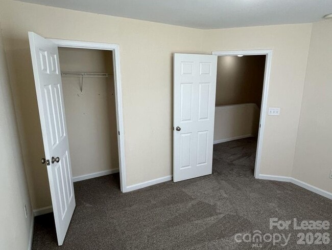 Building Photo - 12120 Stratfield Pl Cir