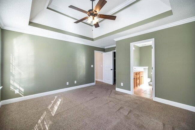 Building Photo - 102 Summerstone Bend