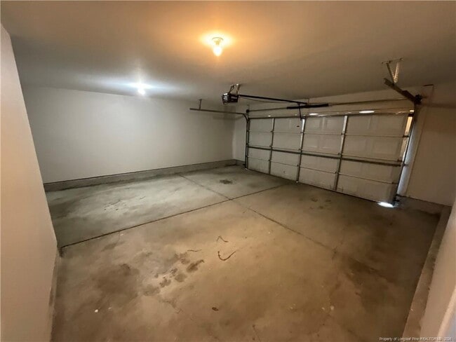 Building Photo - 52 Noble Ct