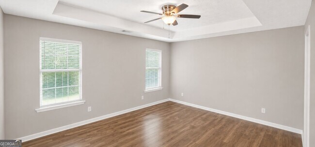 Building Photo - 346 Summer Hill Cir
