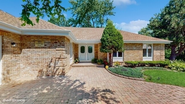 Building Photo - 8473 Canterberry Dr