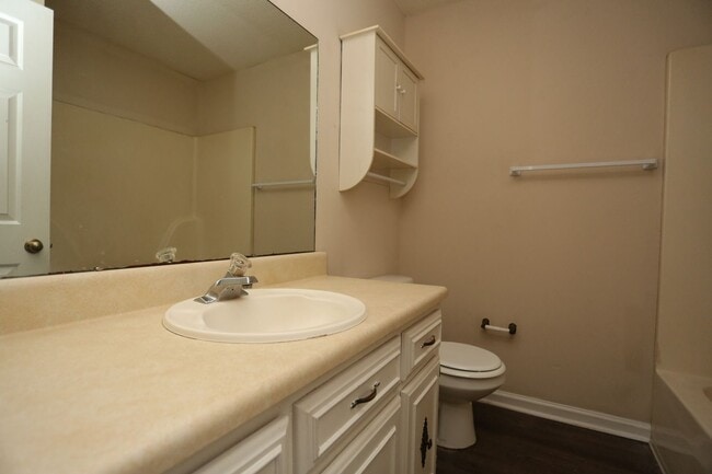 Building Photo - 100 Lanier Dr