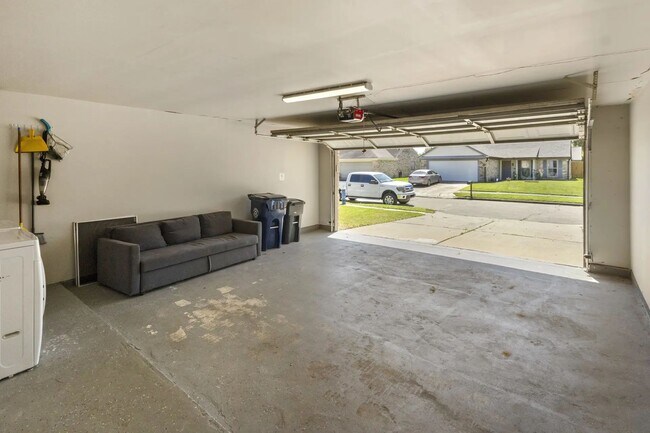 Building Photo - 20082 N Pecos Valley Trail