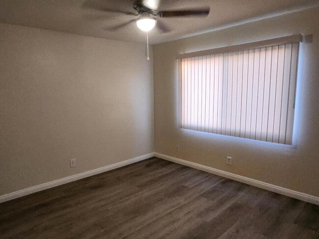 Building Photo - 642 Lemar Park Dr