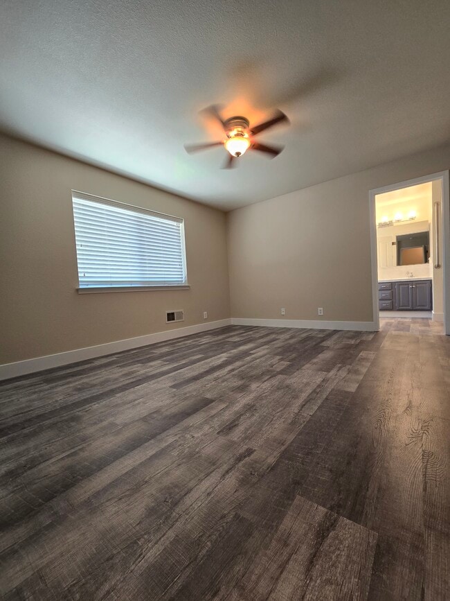 Building Photo - 2652 Wildhorse Ln