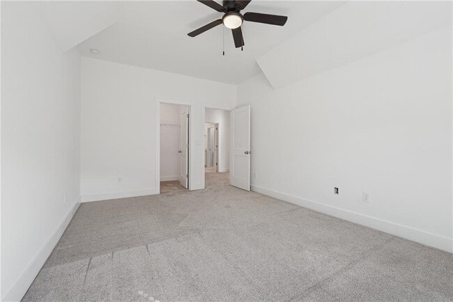 Building Photo - 2049 Chestnut Oak Trl