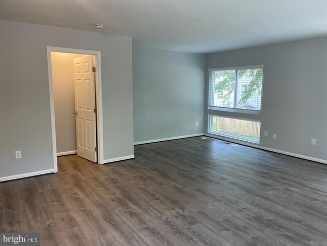 Building Photo - 1230 Gemini Dr