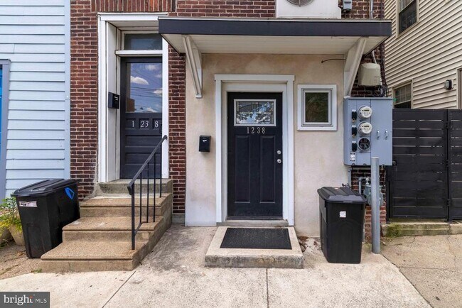 Building Photo - 1238 E Montgomery Ave