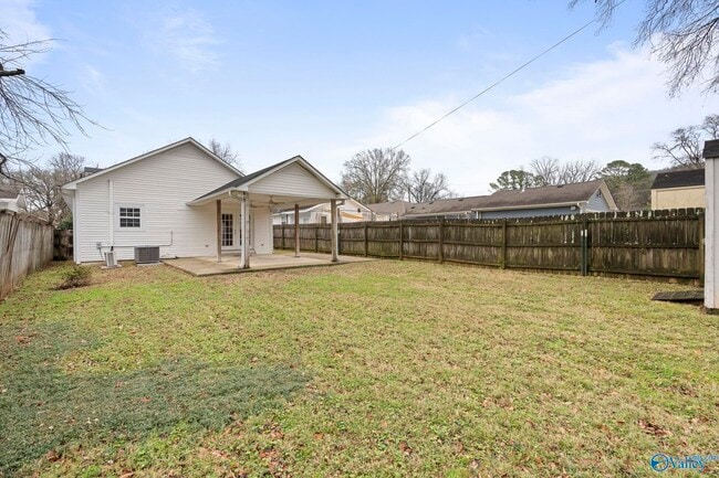 Building Photo - 1518 Beirne Ave NE