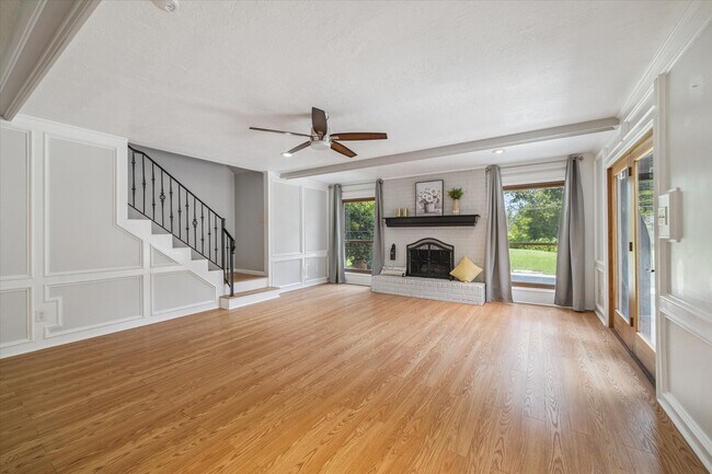 Building Photo - 1711 Chestnut Ridge Rd