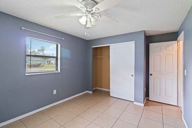Building Photo - "Charming 2-Bedroom Duplex in Port Charlot...