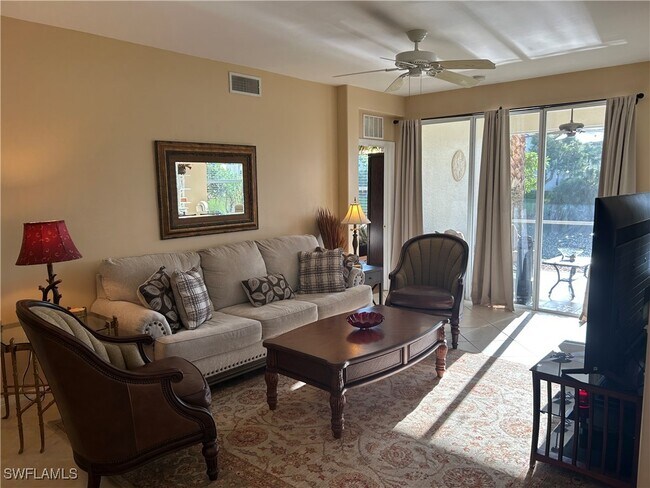 Building Photo - 1390 Tiffany Ln