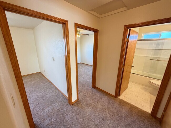 Building Photo - 3 Bed 2 Bath Country Home