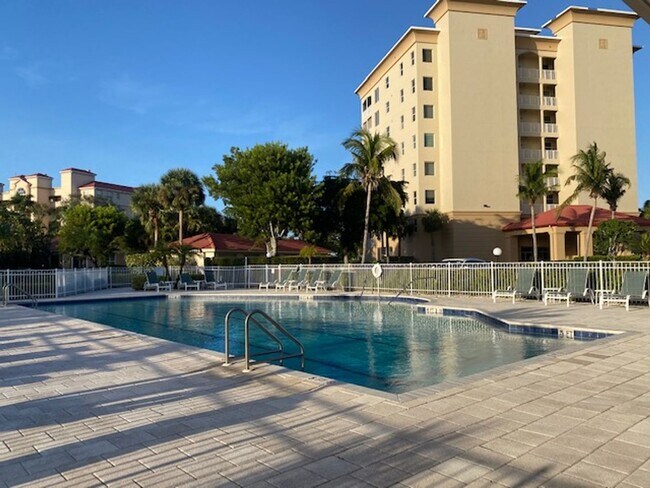Building Photo - 15160 Harbour Isle Dr