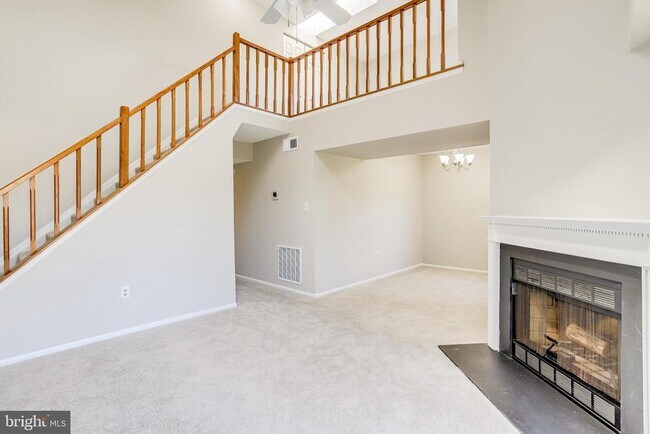 Building Photo - 7758 New Providence Dr