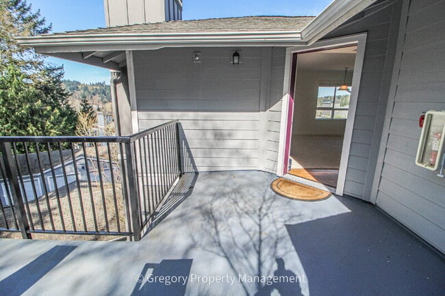 Building Photo - 12023 NE 204th Pl