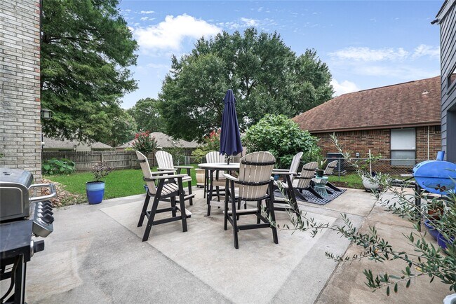 Building Photo - 28831 S Diamondhead