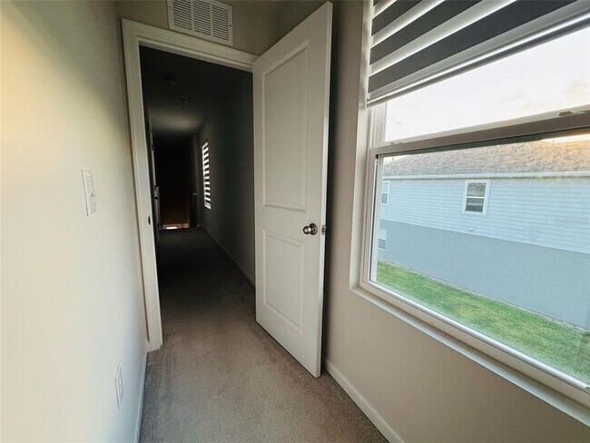 Building Photo - 222 Blueberry Ln