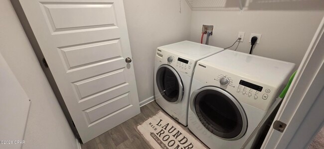 Building Photo - 3991 Silver Spur Rd